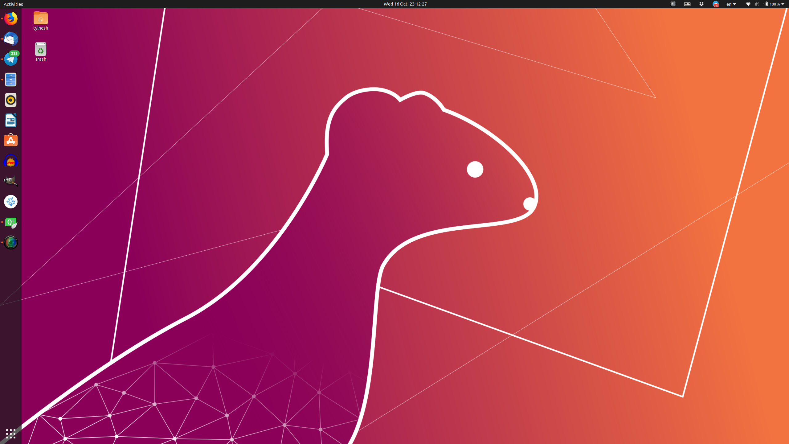 Ubuntu 19.10 Eoan Ermine Review